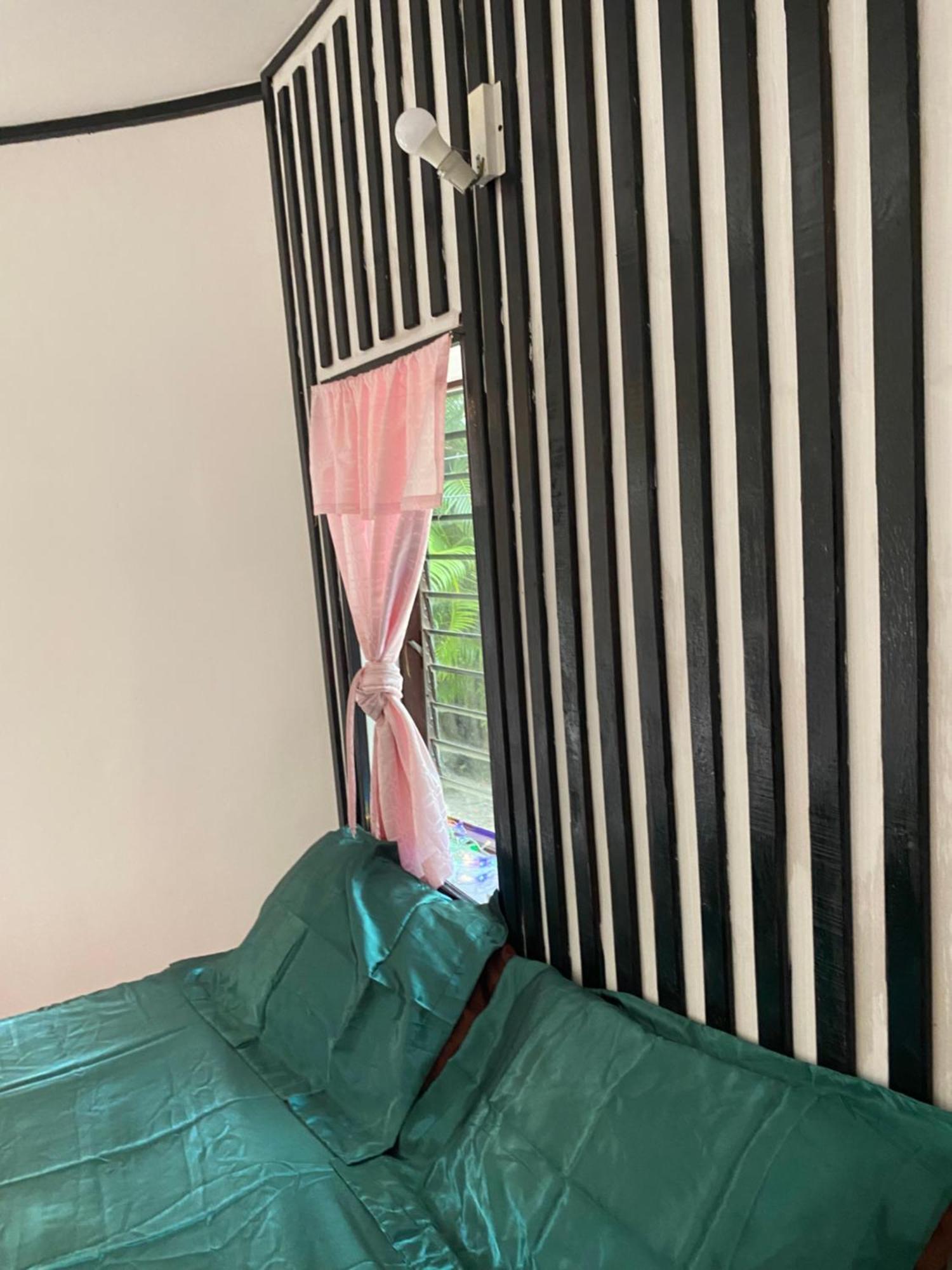 Hutofhappiness Apartman Thongszala Kültér fotó