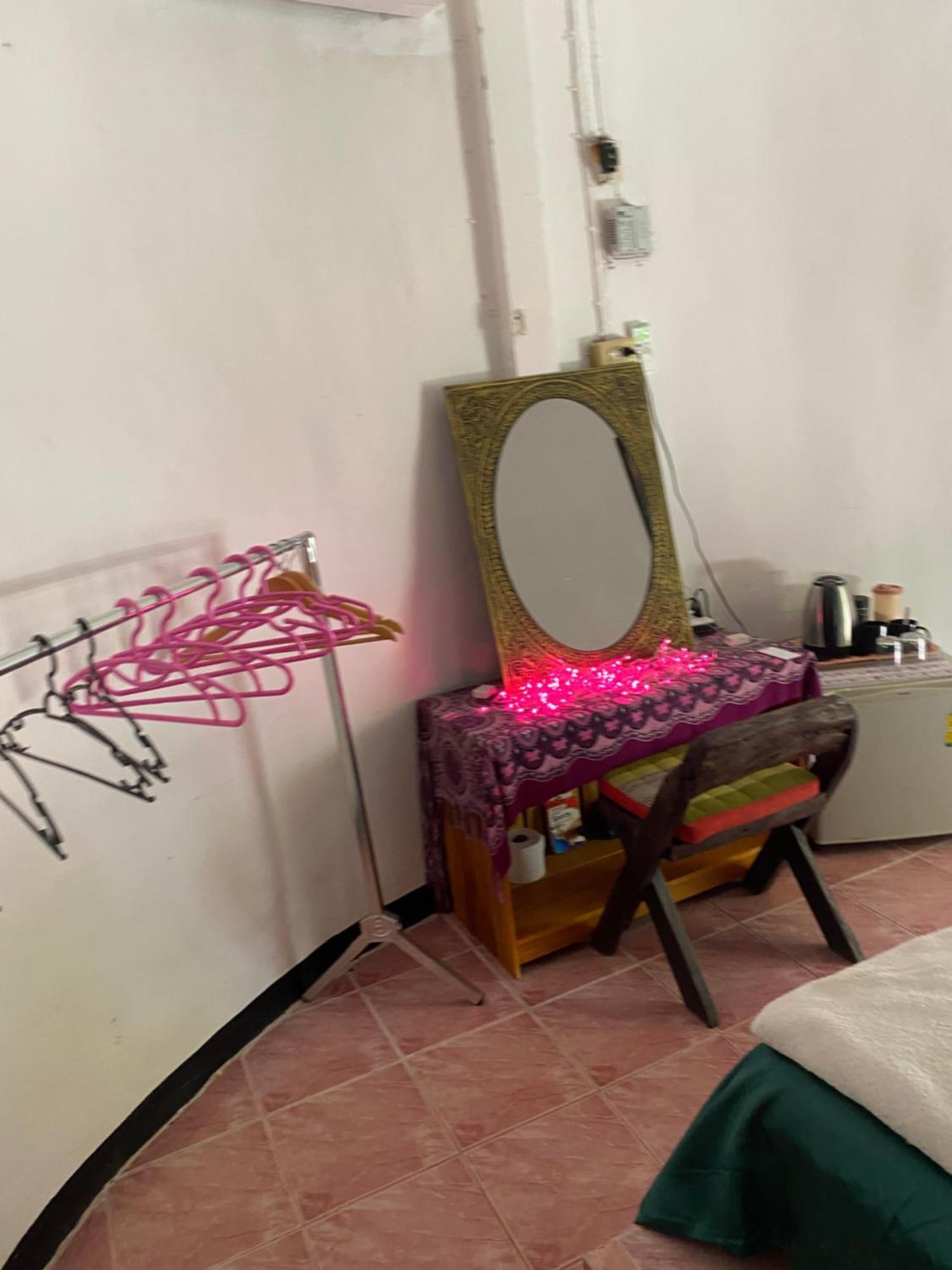 Hutofhappiness Apartman Thongszala Kültér fotó